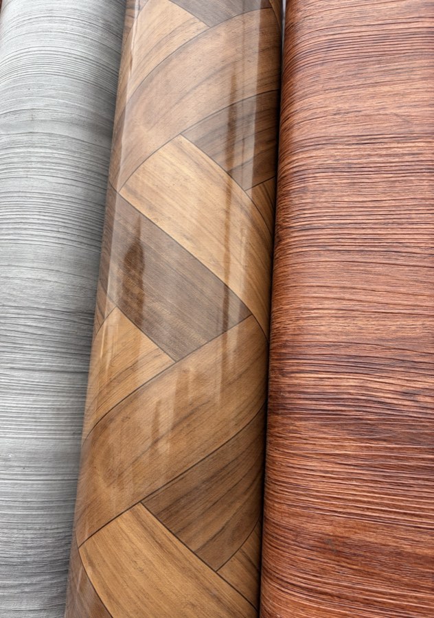 Rollos de piso vinílico símil madera